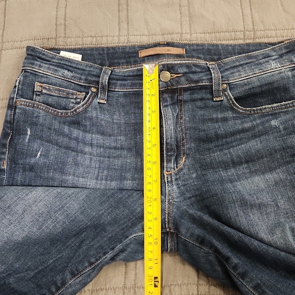 Medium Wash Joe's Jeans "Fiona" Blue Skinny Jeans Size 30! - Picture 9 of 10